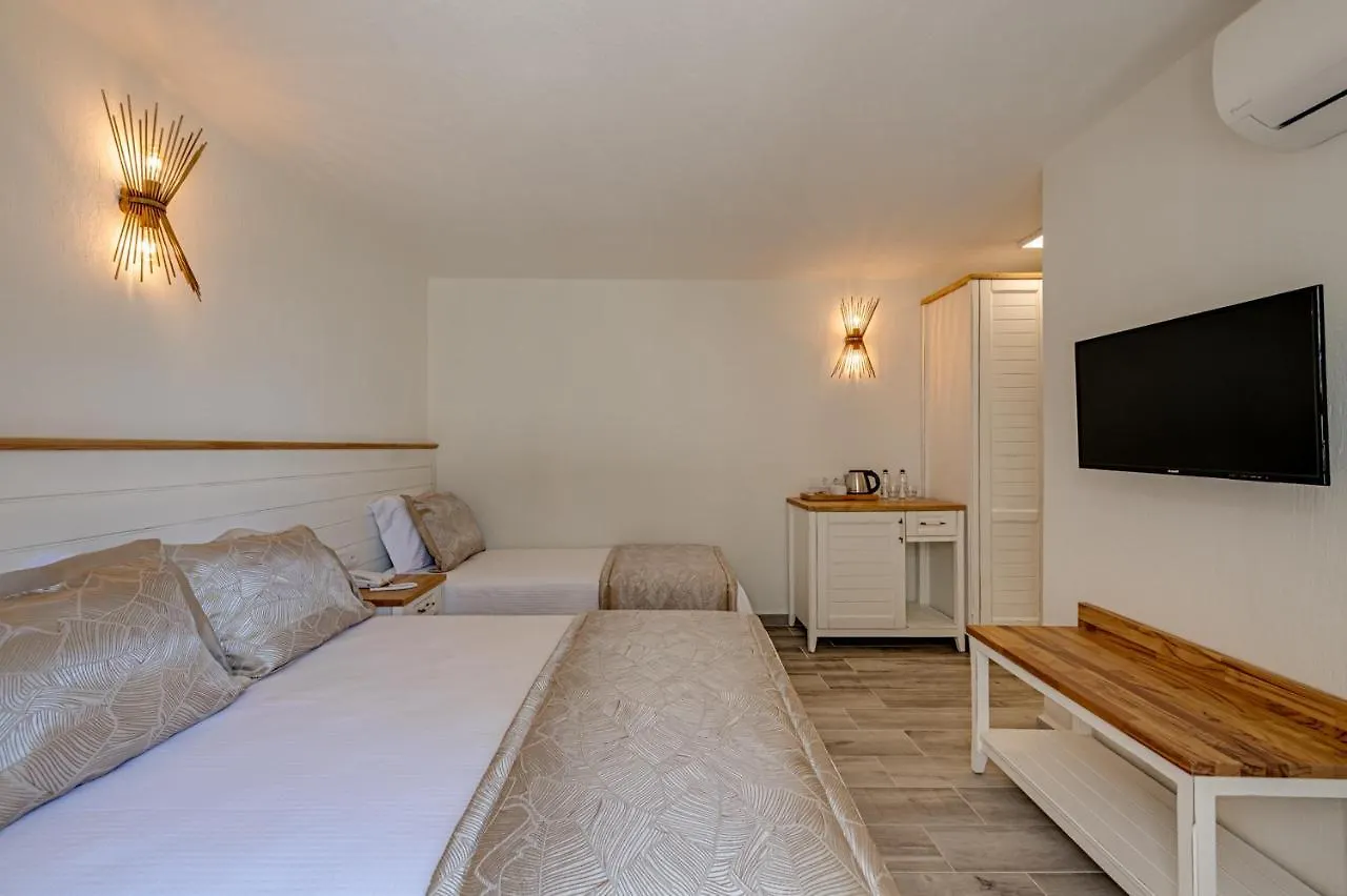 ** Hotel Atrium Tas Otel Çeşme Turquie